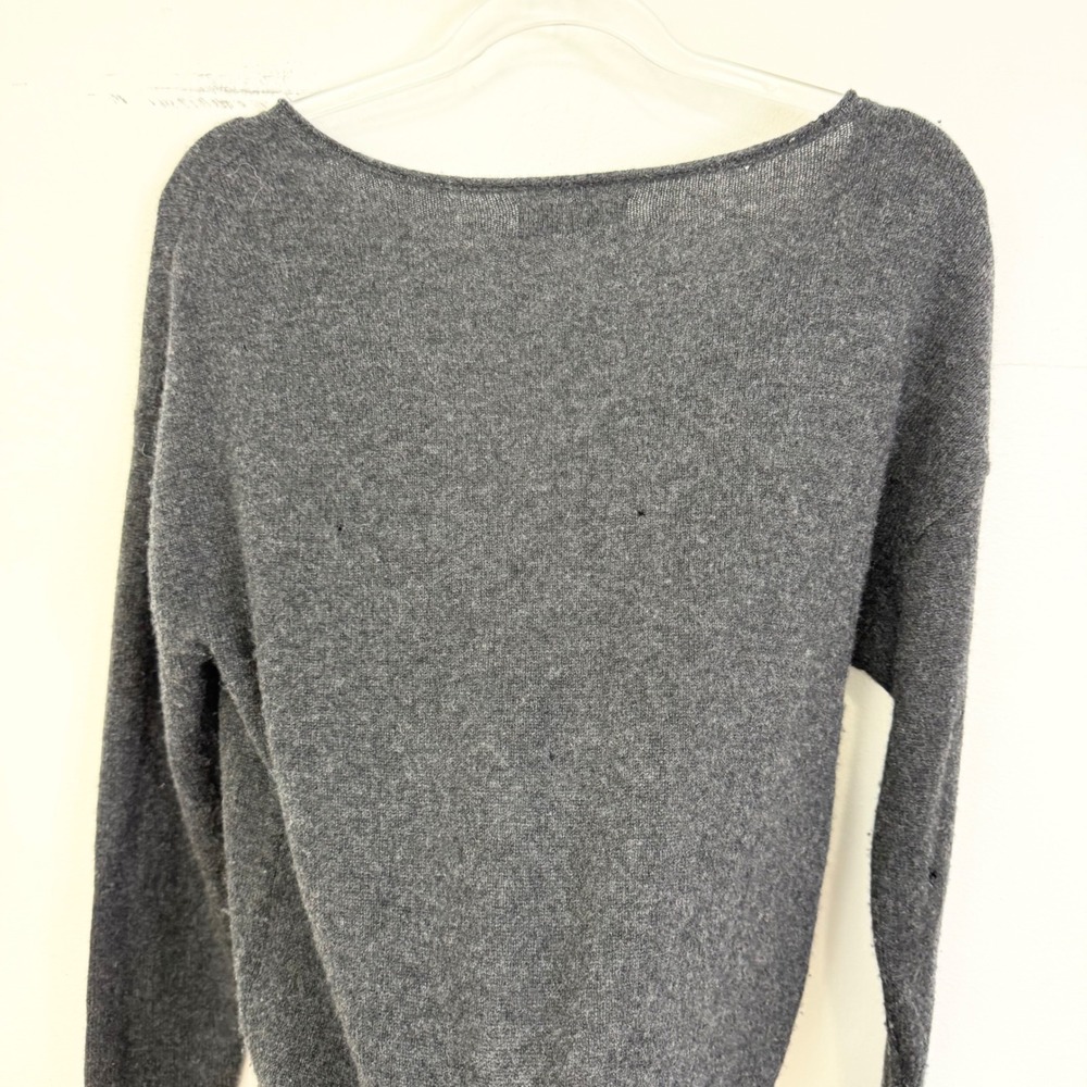 NAADAM Charcoal Gray 100% Cashmere V-Neck Sweater Size XXS - Picture 6 of 6